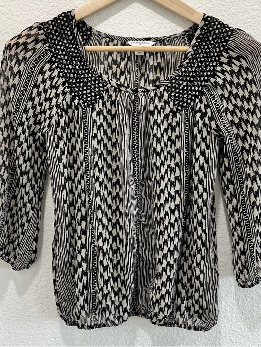 Banana Republic XS Black and White Semi Sheer Geometric Peasant Top